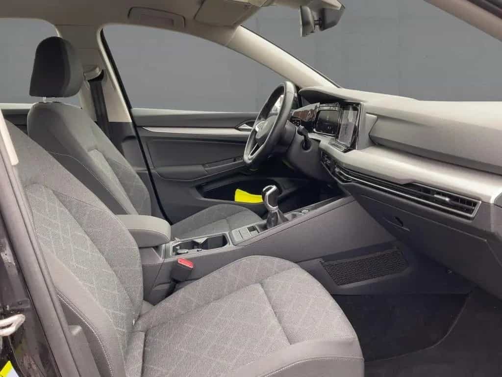 Volkswagen Golf VIII 1.5 TSI LIFE LED+NAV+SHZ+2xPDC+AHK+DAB 03/2020-photo-11