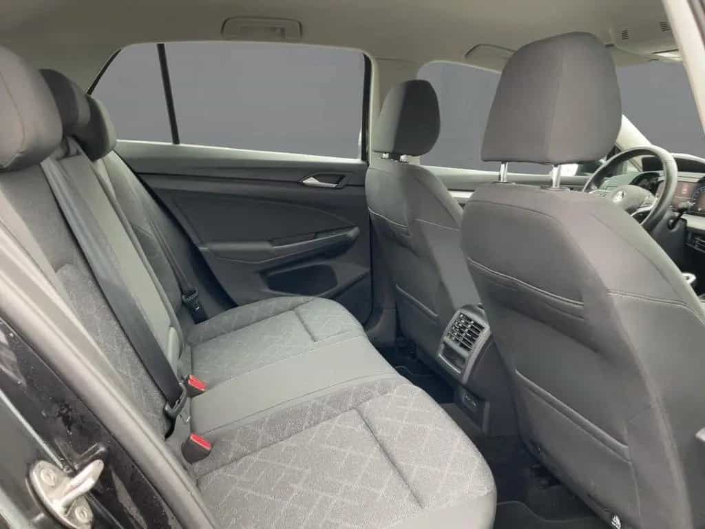 Volkswagen Golf VIII 1.5 TSI LIFE LED+NAV+SHZ+2xPDC+AHK+DAB 03/2020-photo-12