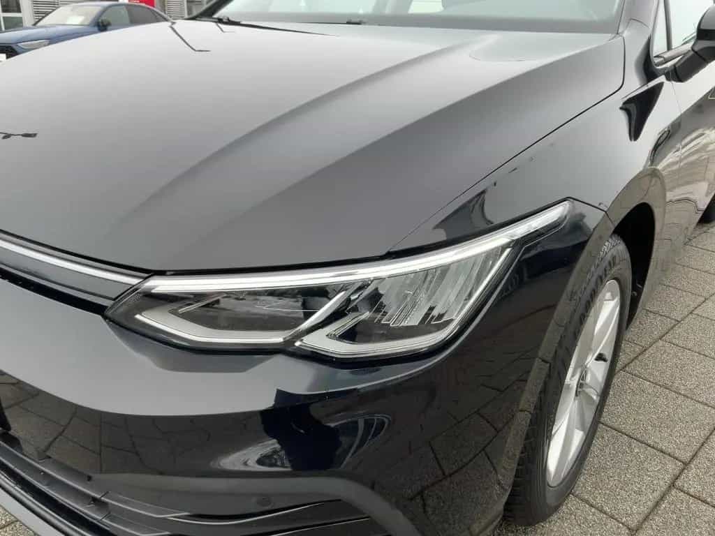 Volkswagen Golf VIII 1.5 TSI LIFE LED+NAV+SHZ+2xPDC+AHK+DAB 03/2020-photo-14