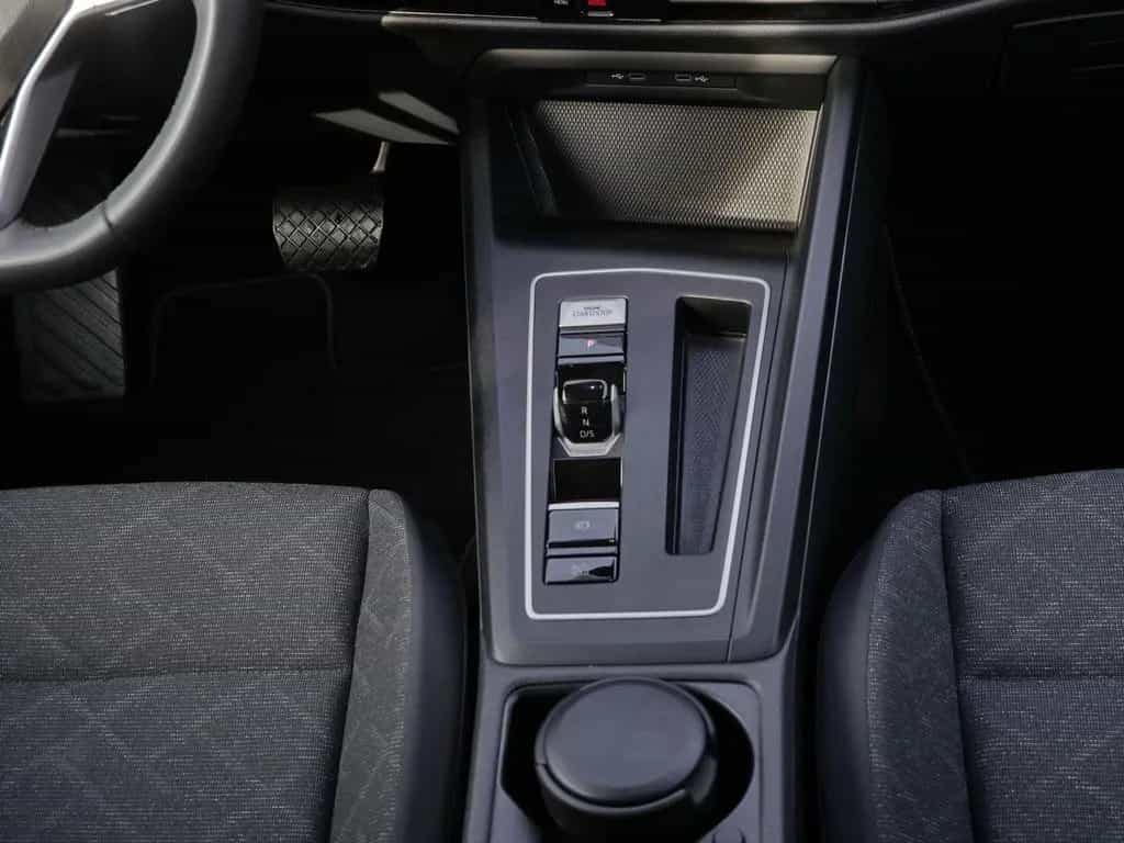 Volkswagen Golf Life 2.0 TDI AHK*LED*Digital*ACC*CarPlay 10/2021-photo-6