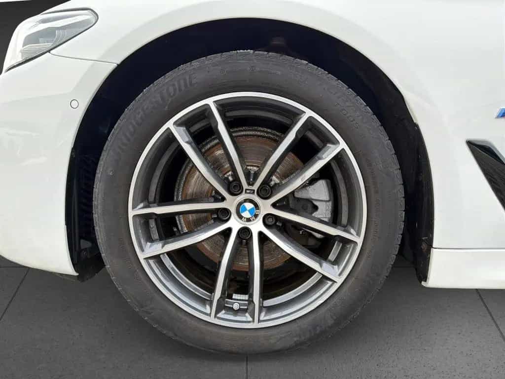 BMW 5 Series 520d Touring M Sport ACC Kamera Leder LCProf LED 12/2023-photo-16
