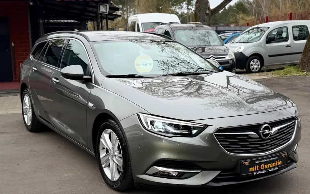 Opel Insignia B Sports Tourer Edition,Zahnriemen Neu 01/2018-photo-1