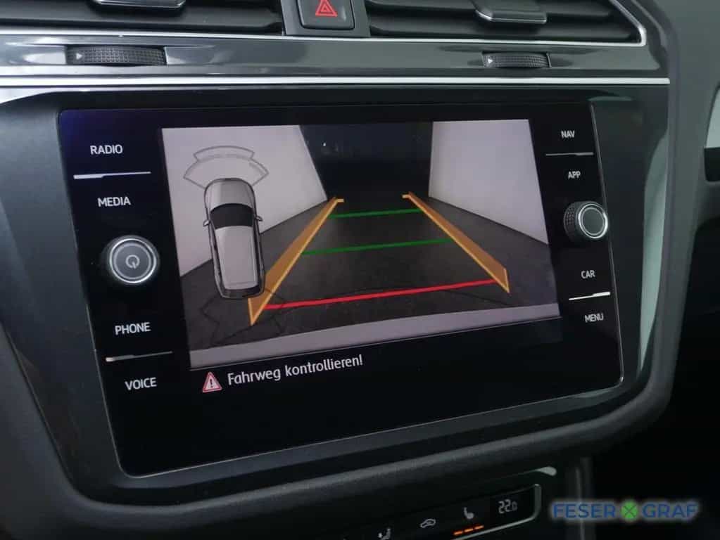 Volkswagen Tiguan 2.0TSI Highline 4x4 DSG Standheizung Navi 04/2018-photo-10