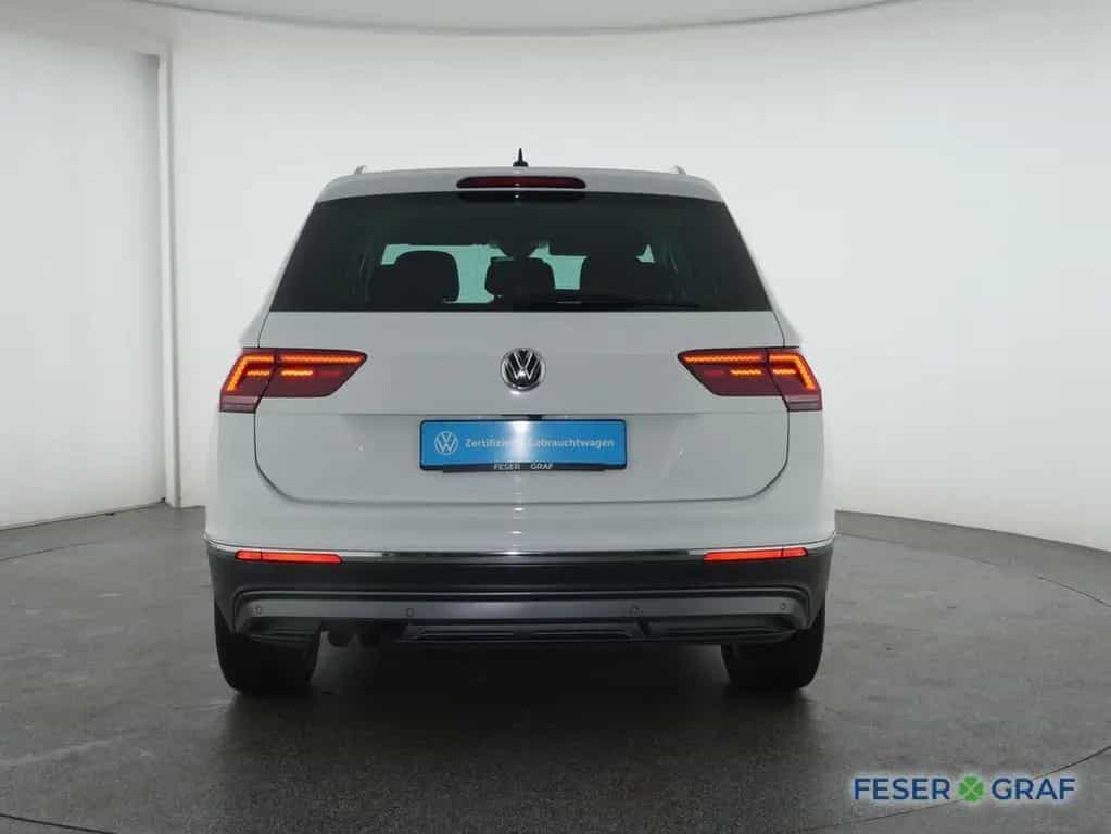 Volkswagen Tiguan 2.0TSI Highline 4x4 DSG Standheizung Navi 04/2018-photo-14