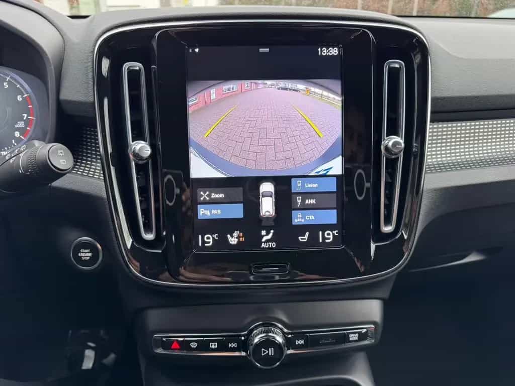 Volvo XC40 R Design 2WD/Kamera/AHK/LED/Digital/Memory 02/2021-photo-13