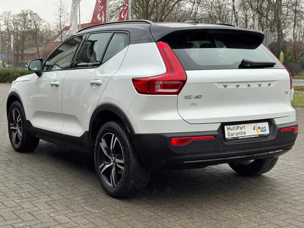 Volvo XC40 R Design 2WD/Kamera/AHK/LED/Digital/Memory 02/2021-photo-3
