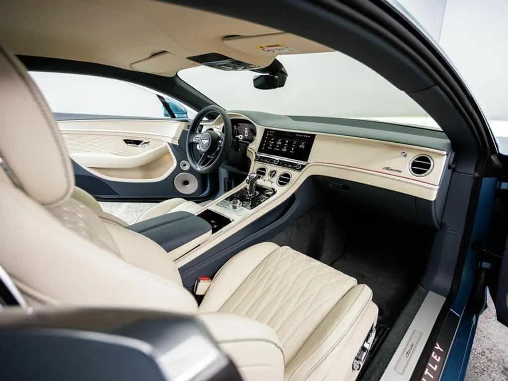 Bentley Continental GT Azure V8 Hybrid 12/2025-photo-16
