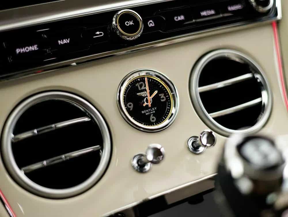Bentley Continental GT Azure V8 Hybrid 12/2025-photo-23
