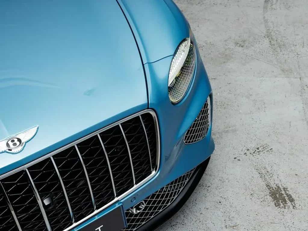 Bentley Continental GT Azure V8 Hybrid 12/2025-photo-5