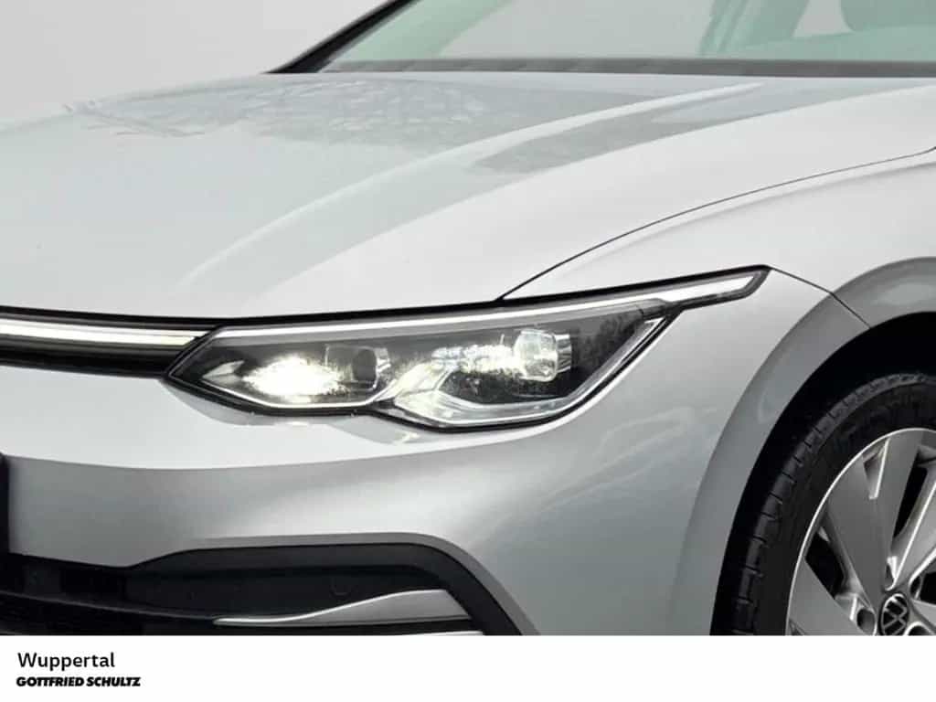 Volkswagen Golf Var 1.5 TSI Style NAVI ACC LED SHZ PDC LM 07/2021-photo-4