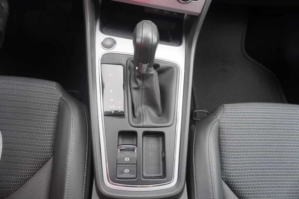 Seat Leon ST 1.5 TSI DSG Xcellence LED Navi Teilleder 07/2020-photo-18