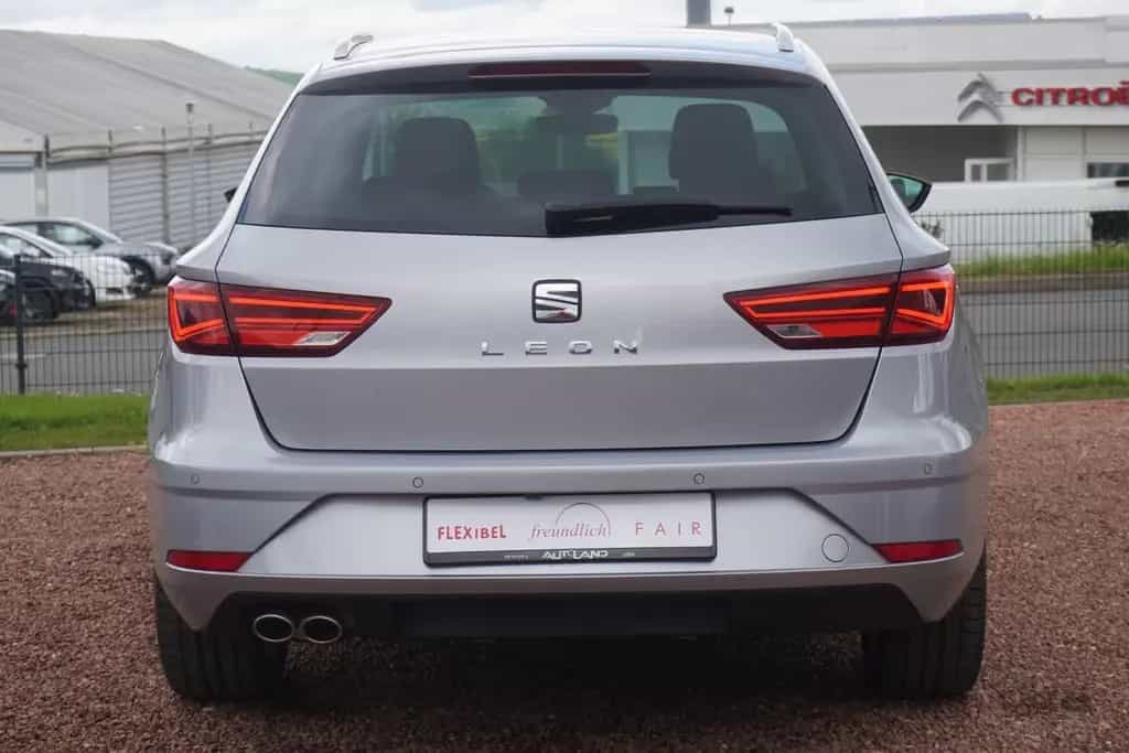 Seat Leon ST 1.5 TSI DSG Xcellence LED Navi Teilleder 07/2020-photo-3