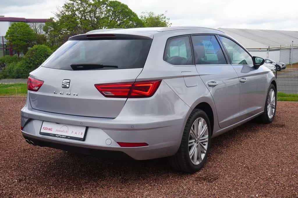 Seat Leon ST 1.5 TSI DSG Xcellence LED Navi Teilleder 07/2020-photo-4