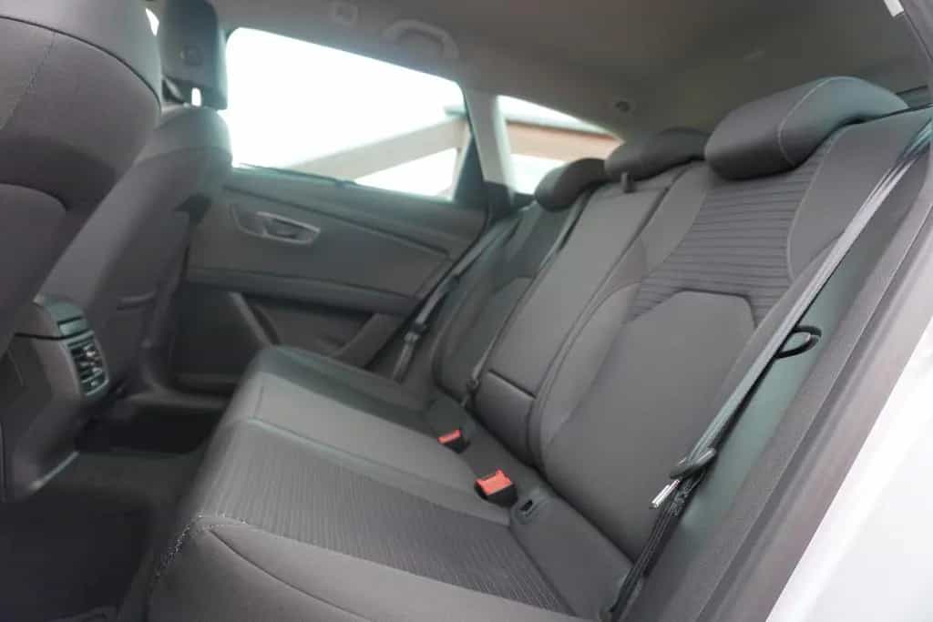 Seat Leon ST 1.5 TSI DSG Xcellence LED Navi Teilleder 07/2020-photo-9