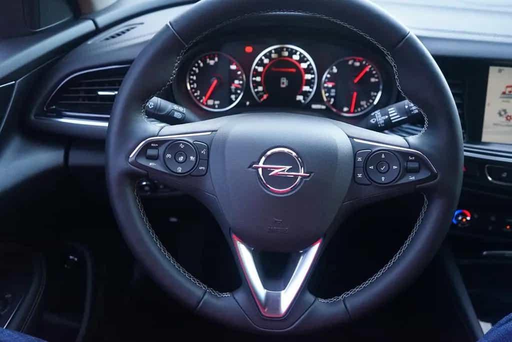 Opel Insignia ST 2.0 DI 4x4 LED Navi ACC Head-Up DAB 04/2018-photo-10