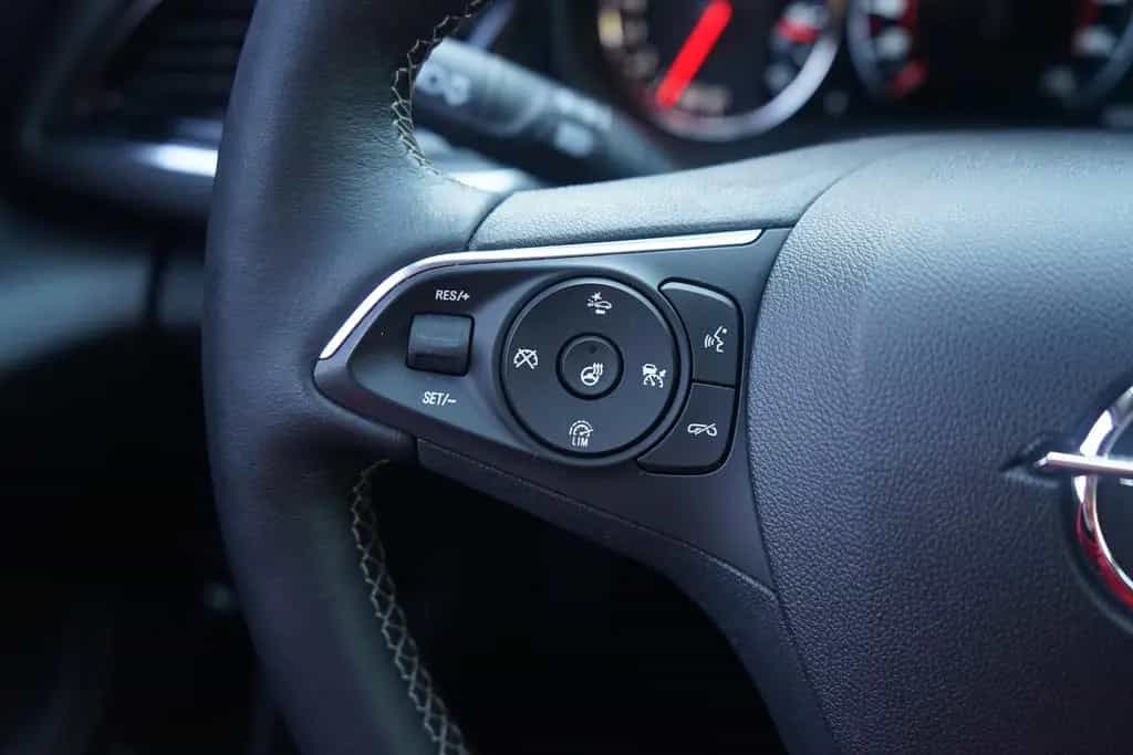 Opel Insignia ST 2.0 DI 4x4 LED Navi ACC Head-Up DAB 04/2018-photo-11