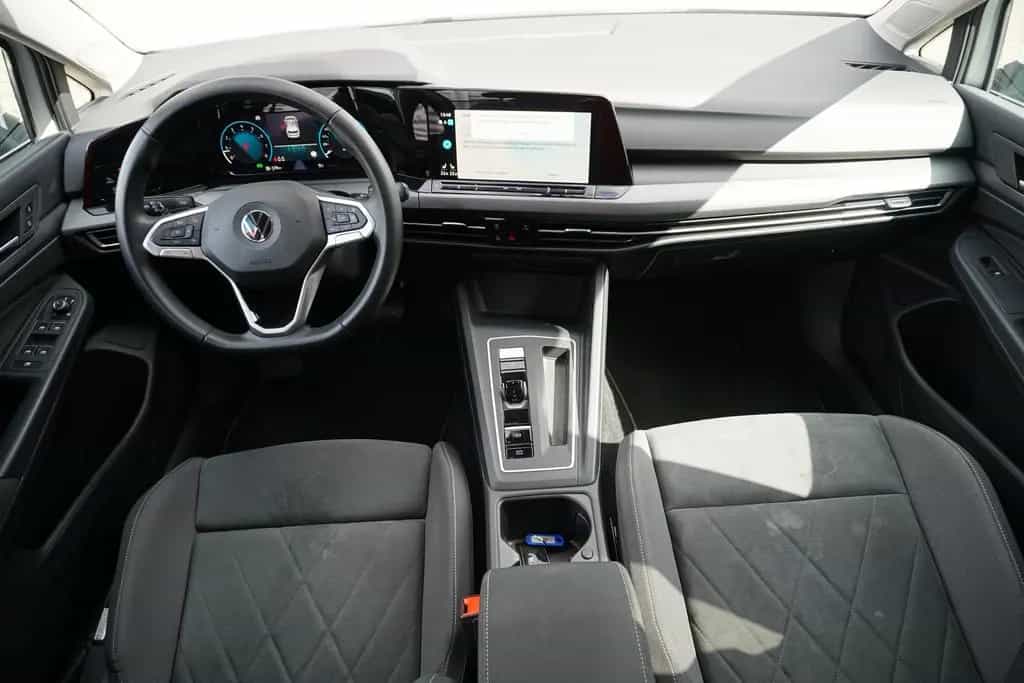 Volkswagen Golf VIII Style 1.5 eTSI DSG LED Navi ACC Kamera 02/2021-photo-8