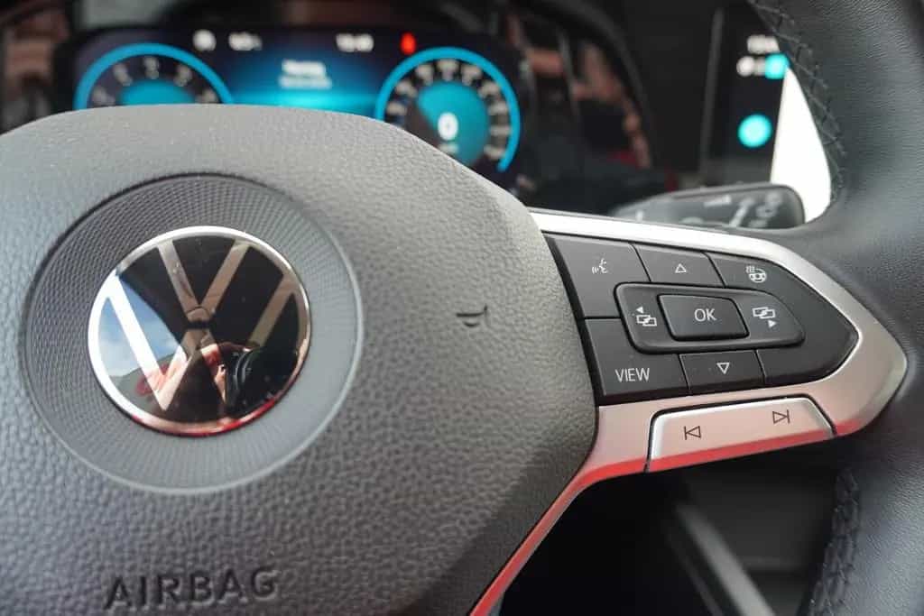 Volkswagen Golf VIII Style 1.5 eTSI DSG LED Navi ACC Kamera 02/2021-photo-11