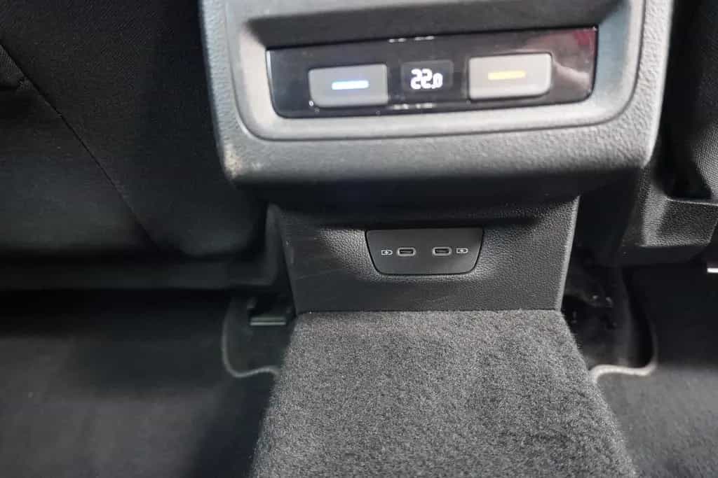 Volkswagen Golf VIII Style 1.5 eTSI DSG LED Navi ACC Kamera 02/2021-photo-35