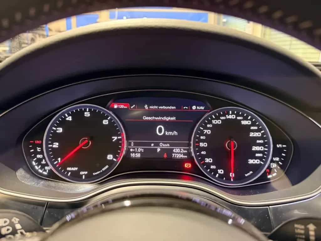 Audi A6 2.0TFSI Avant quattro AHK ACC LED PANO Navi 08/2018-photo-11