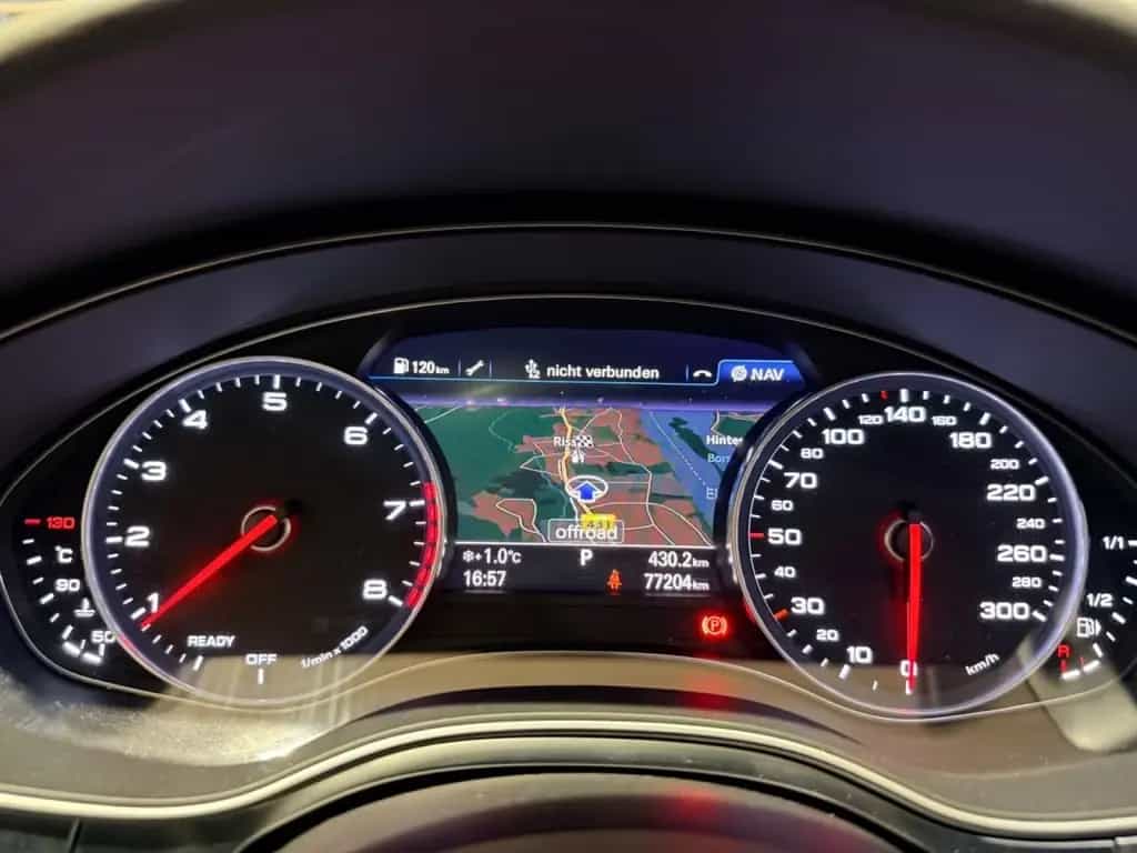 Audi A6 2.0TFSI Avant quattro AHK ACC LED PANO Navi 08/2018-photo-12