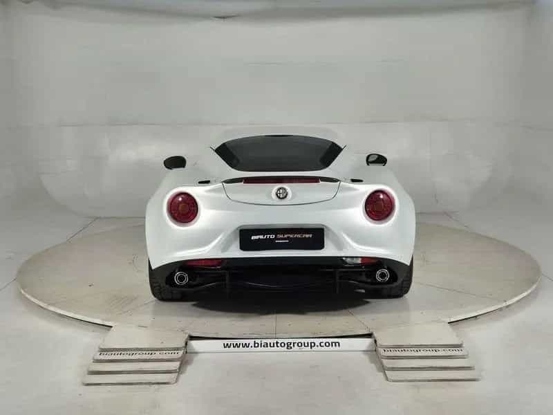 Alfa Romeo 4C Coupe 1750 tbi Competizione 240cv 05/2014-photo-1