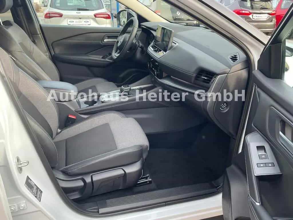 Nissan Qashqai 1.3 MHEV N-Connecta / 360°+HUD 06/2025-photo-10