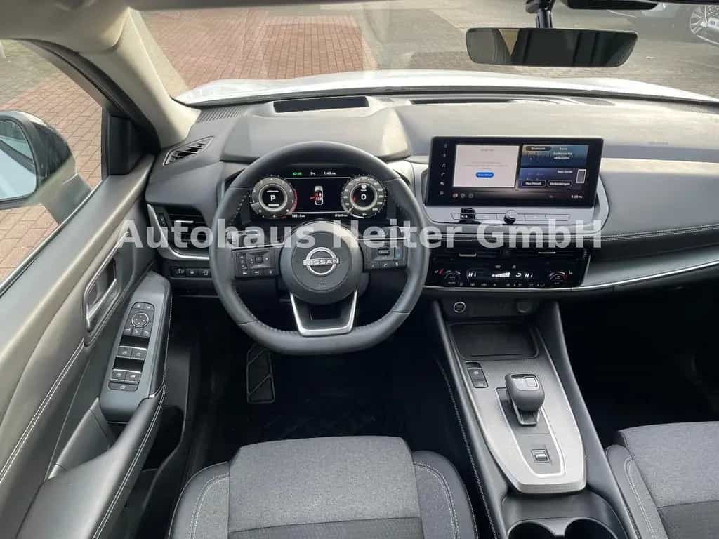 Nissan Qashqai 1.3 MHEV N-Connecta / 360°+HUD 06/2025-photo-14