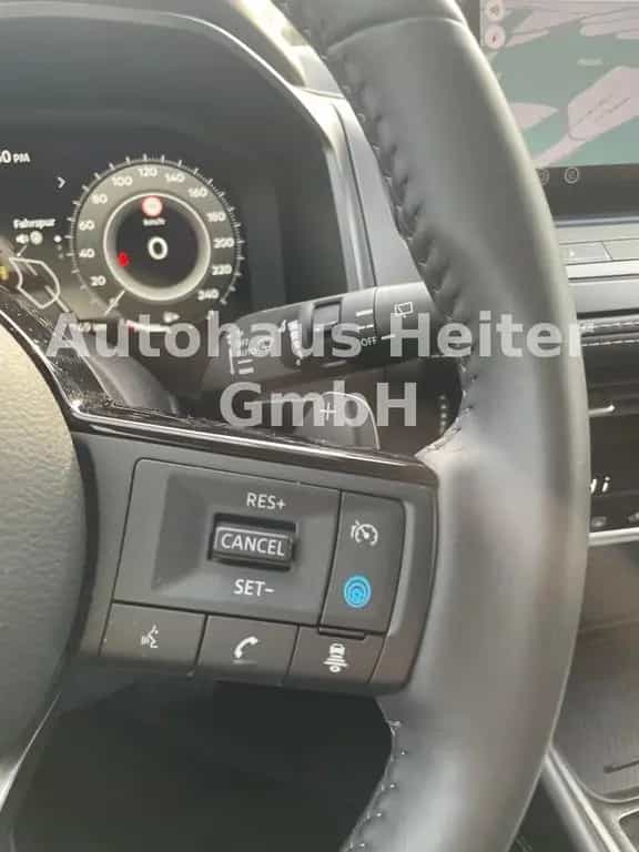 Nissan Qashqai 1.3 MHEV N-Connecta / 360°+HUD 06/2025-photo-20