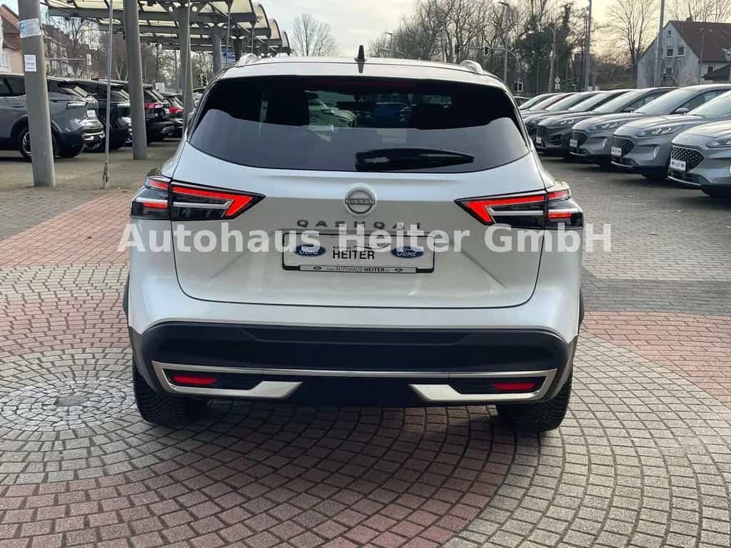 Nissan Qashqai 1.3 MHEV N-Connecta / 360°+HUD 06/2025-photo-4