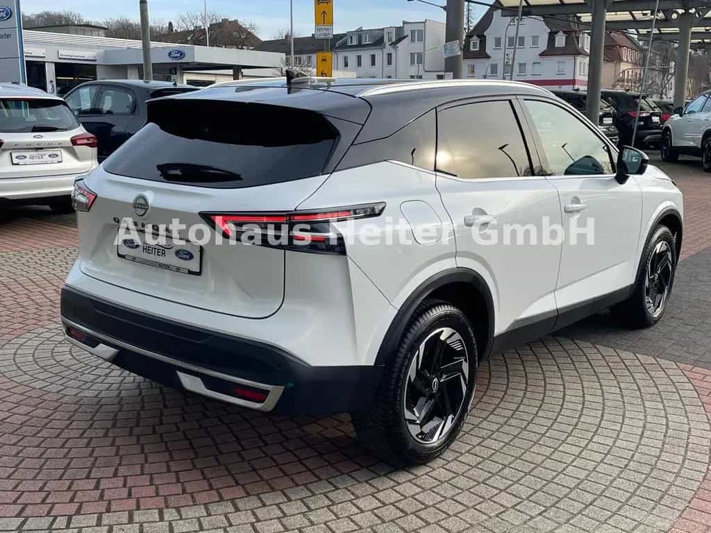 Nissan Qashqai 1.3 MHEV N-Connecta / 360°+HUD 06/2025-photo-5