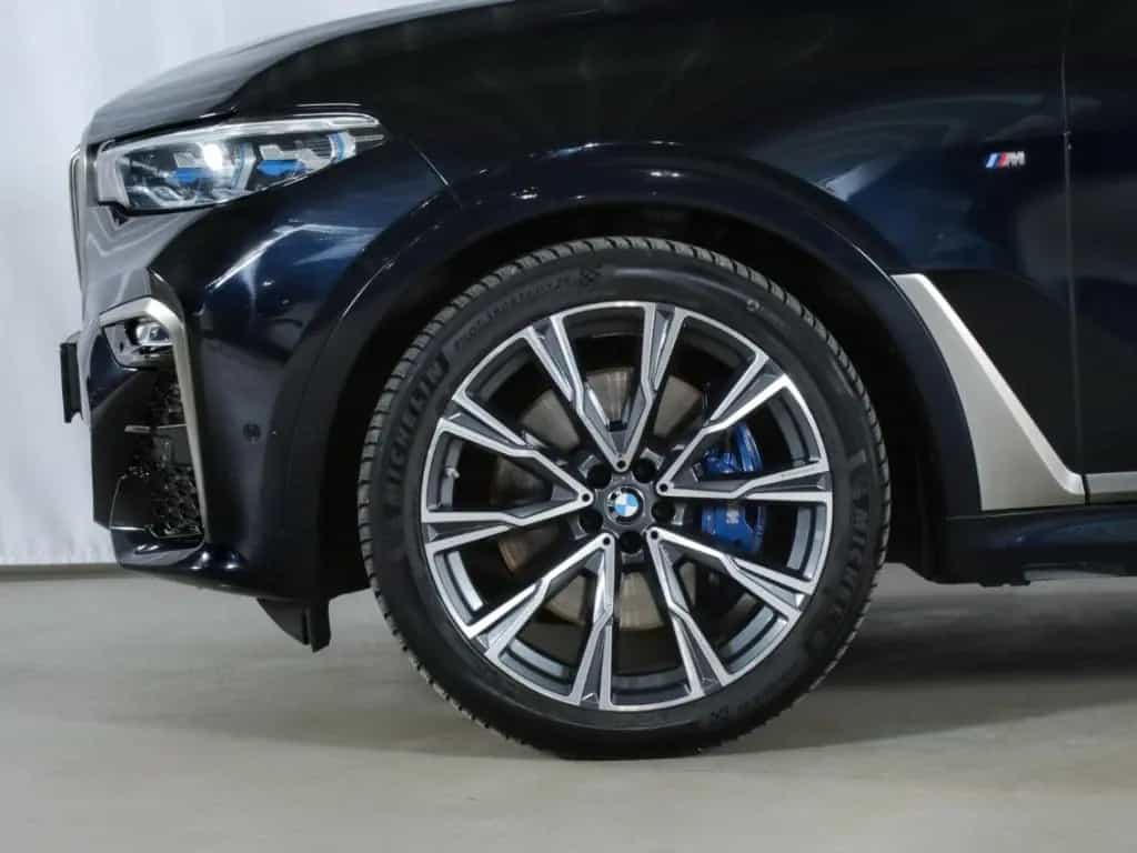BMW X7 M50 i Aktivlenkung Pano StandHZG HUD Laser 07/2020-photo-11