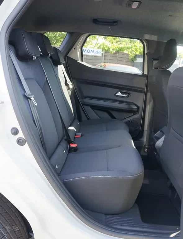 Dacia Duster III TCe150AUTOM*Journey+ NAVI+4 CAM+18Zol 01/2026-photo-15