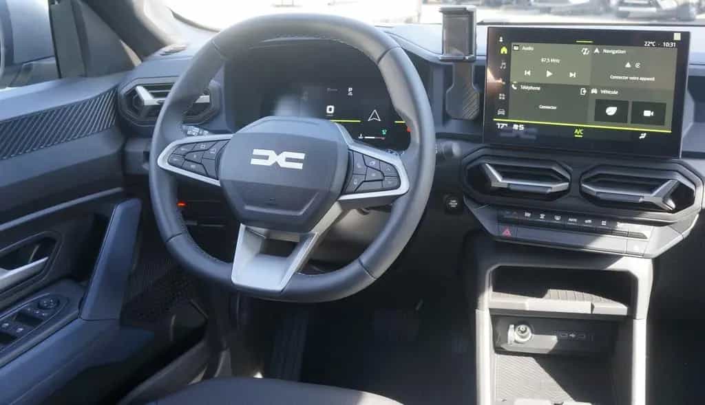 Dacia Duster III TCe150AUTOM*Journey+ NAVI+4 CAM+18Zol 01/2026-photo-19