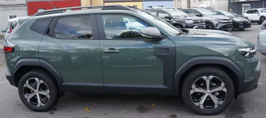 Dacia Duster III TCe150AUTOM*Journey+ NAVI+abn. AHK 01/2026-photo-9