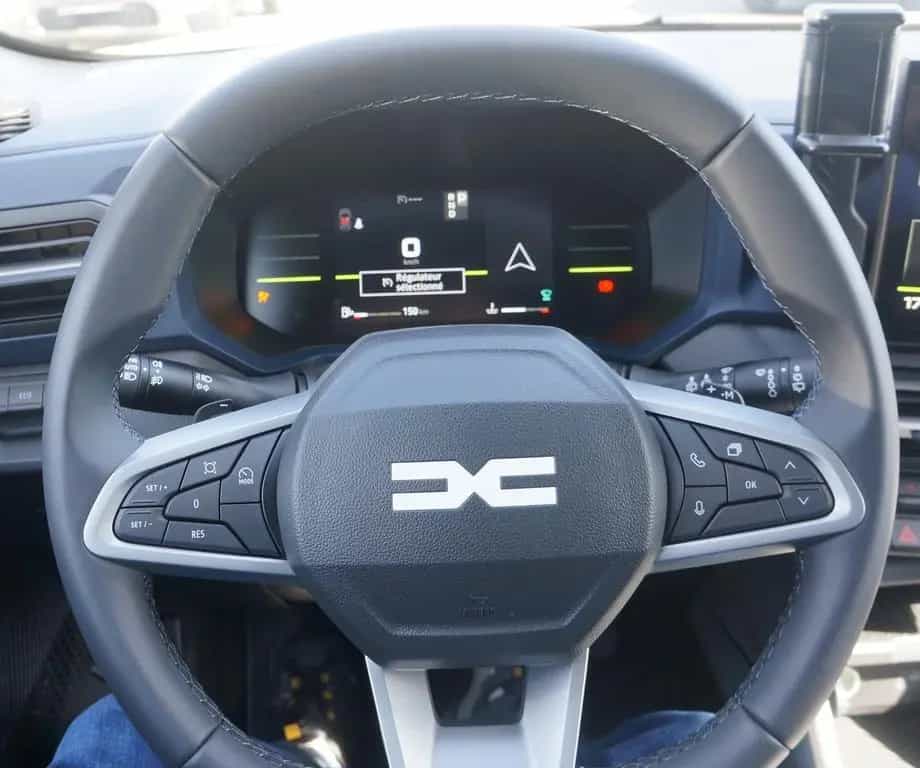 Dacia Duster III TCe150AUTOM*Journey+ NAVI+abn. AHK 01/2026-photo-18