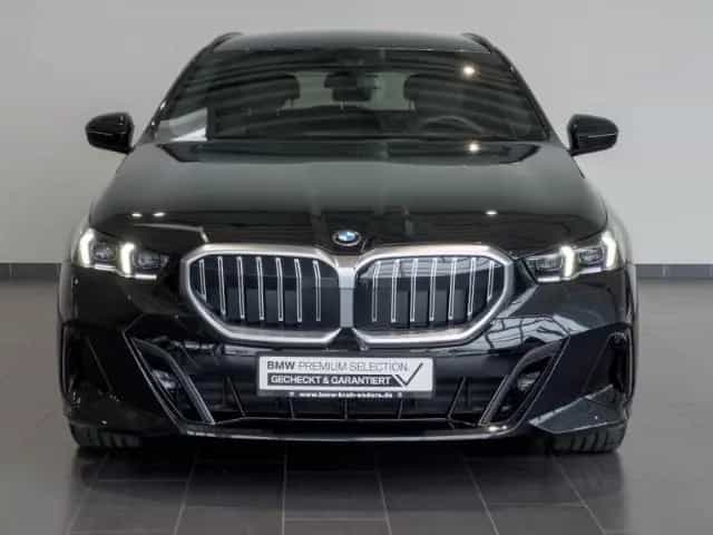 BMW 5 Series 520 d xDrive Touring M Sport H&K+StandHZG+AHK 05/2025-photo-2