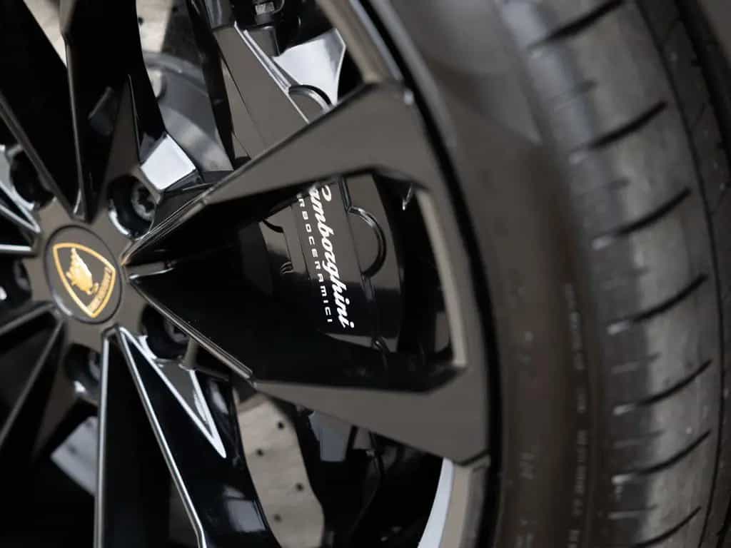 Lamborghini Urus 4.0 V8S*Pano*23Zoll*FondEnt*B&O*Head-up*360 10/2025-photo-29