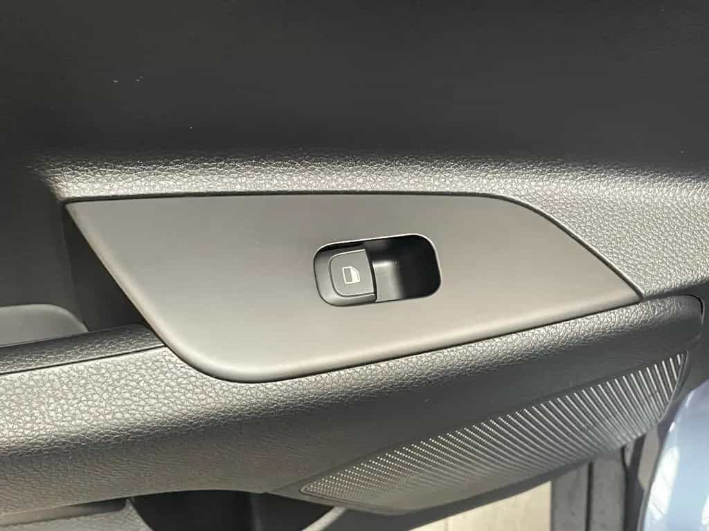 Kia Stonic 1.0T 100 DCT VISION null-photo-18