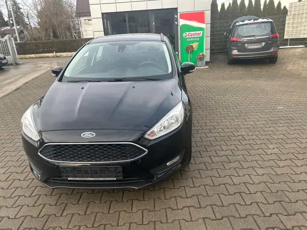 Ford Focus Turnier Business 08/2016-photo-15