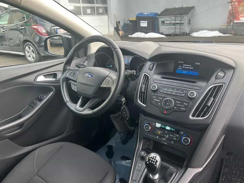 Ford Focus Turnier Business 08/2016-photo-22