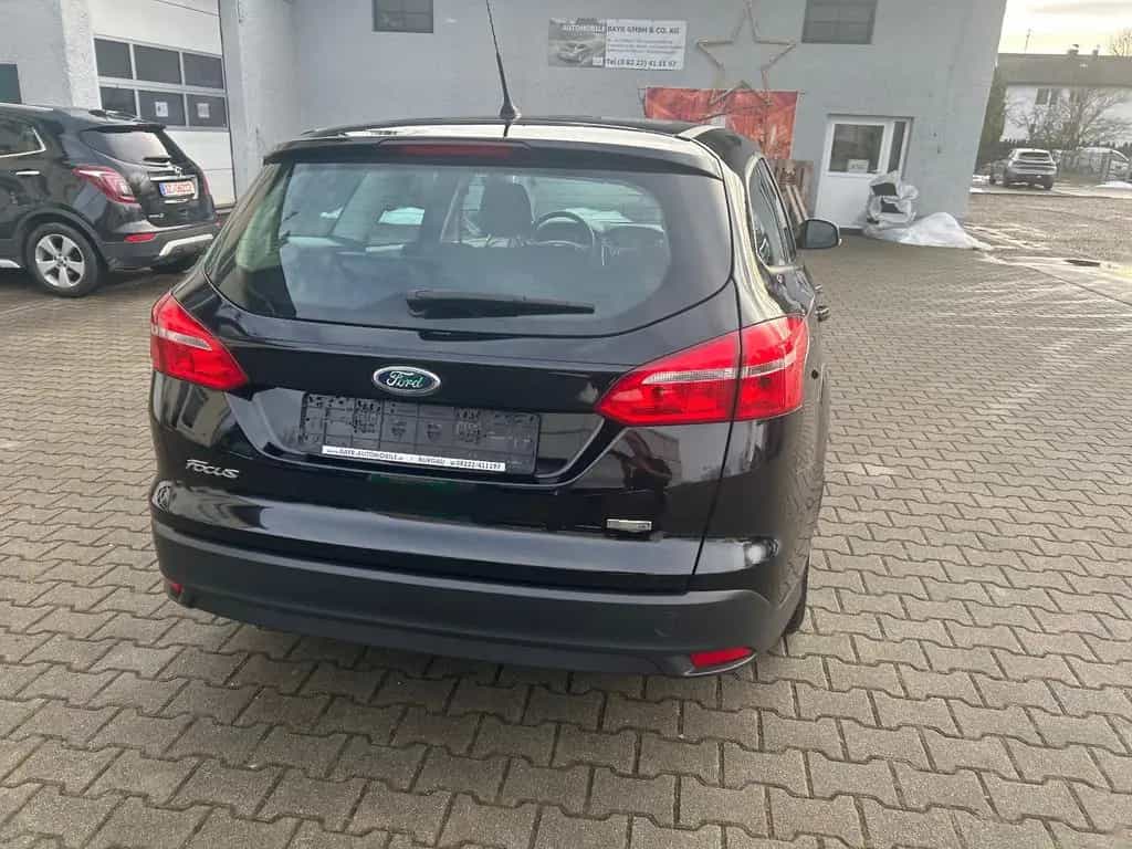 Ford Focus Turnier Business 08/2016-photo-4