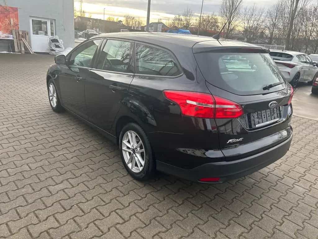 Ford Focus Turnier Business 08/2016-photo-8