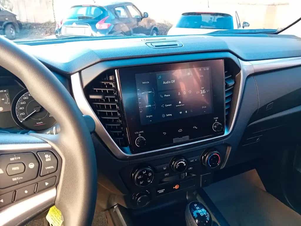 Isuzu D-Max DoubleCab LS sofort bis 18% Nachlass ! null-photo-5