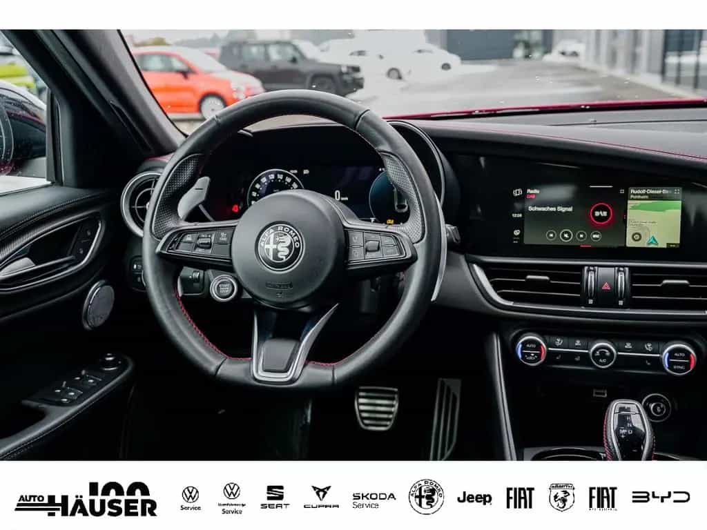 Alfa Romeo Giulia Competizione 2.0 Turbo AT8 Q4 HARMAN-KARD 02/2024-photo-15