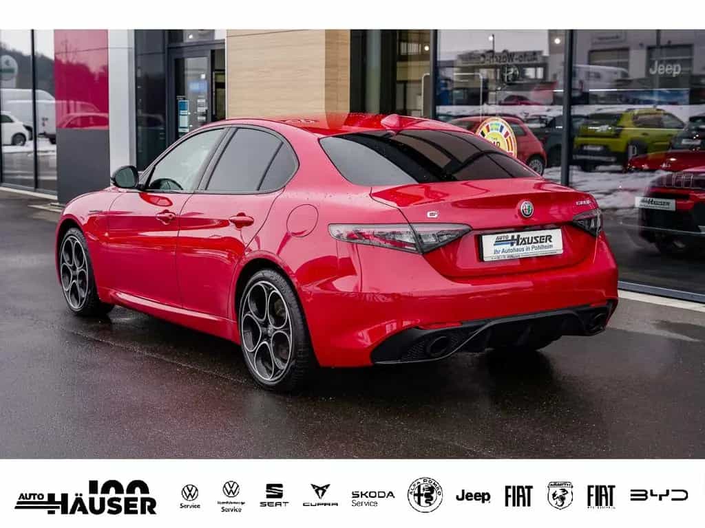 Alfa Romeo Giulia Competizione 2.0 Turbo AT8 Q4 HARMAN-KARD 02/2024-photo-3