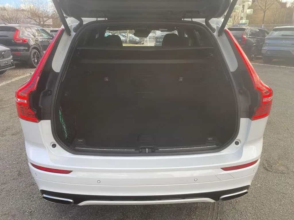Volvo XC60 B4 AWD R Design ACC CAM FHZ LED PANO SHZ 12/2020-photo-15