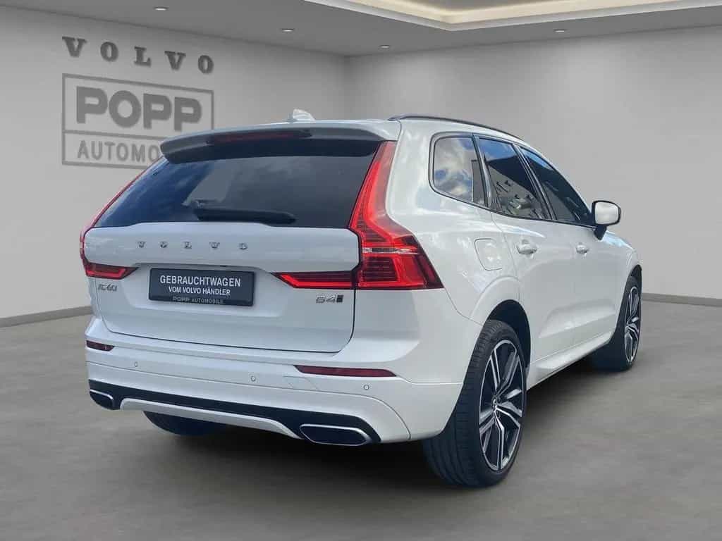 Volvo XC60 B4 AWD R Design ACC CAM FHZ LED PANO SHZ 12/2020-photo-4