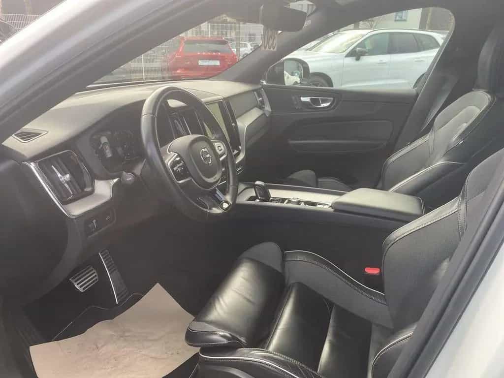 Volvo XC60 B4 AWD R Design ACC CAM FHZ LED PANO SHZ 12/2020-photo-9