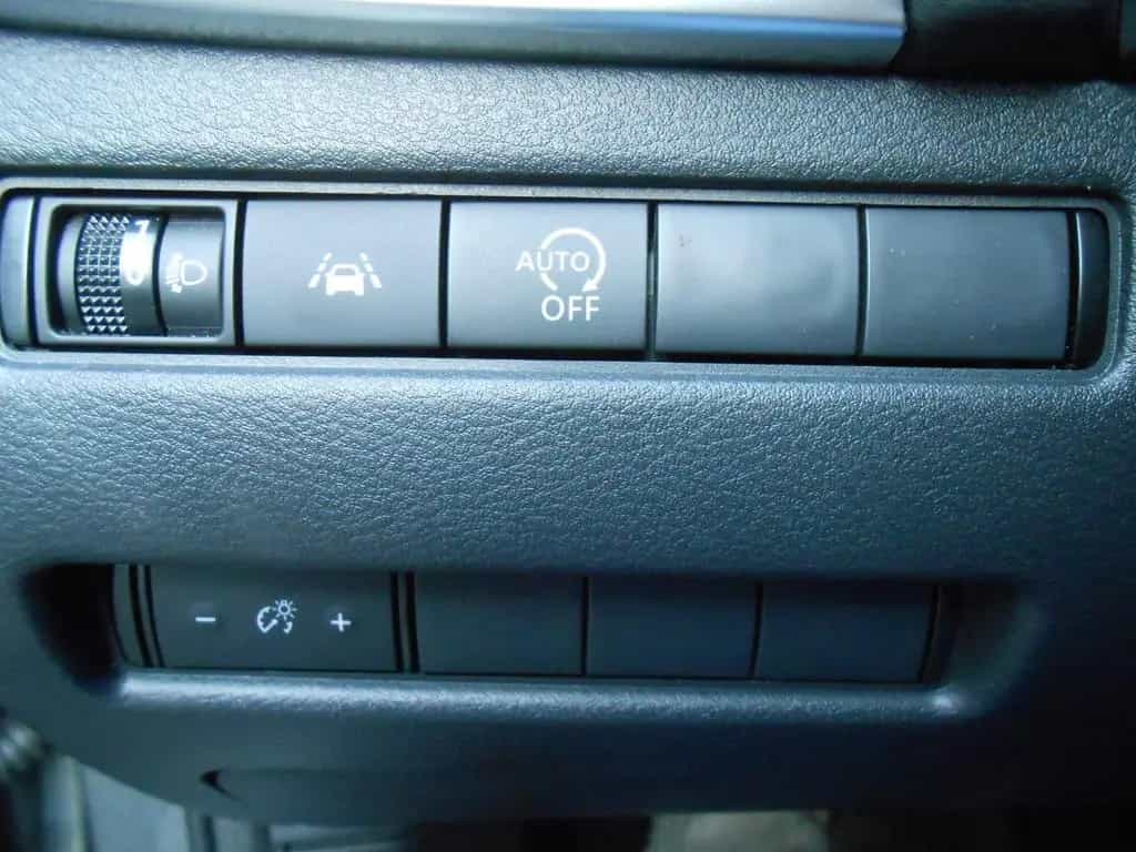 Nissan Qashqai Acenta*WINTERPAKET*NAVI*WINTERRÄDER 11/2021-photo-25